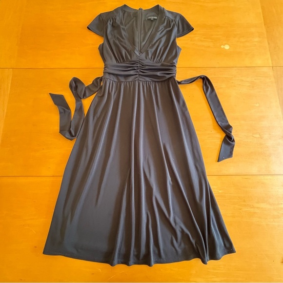 David Meister 2 black fit and flare tie waist midi length to cocktail dress - Picture 1 of 15